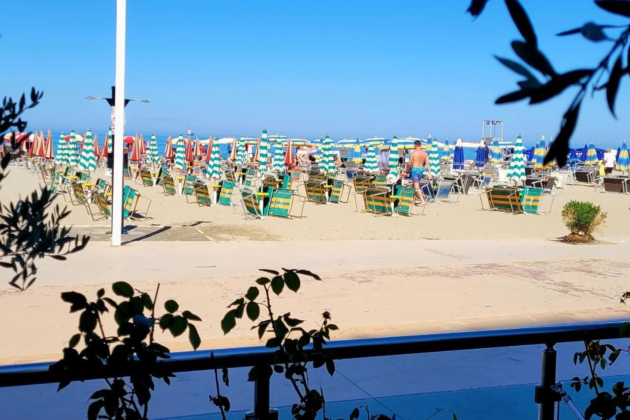 Beach View Apartment, Golem Durrës Eksteriør bilde